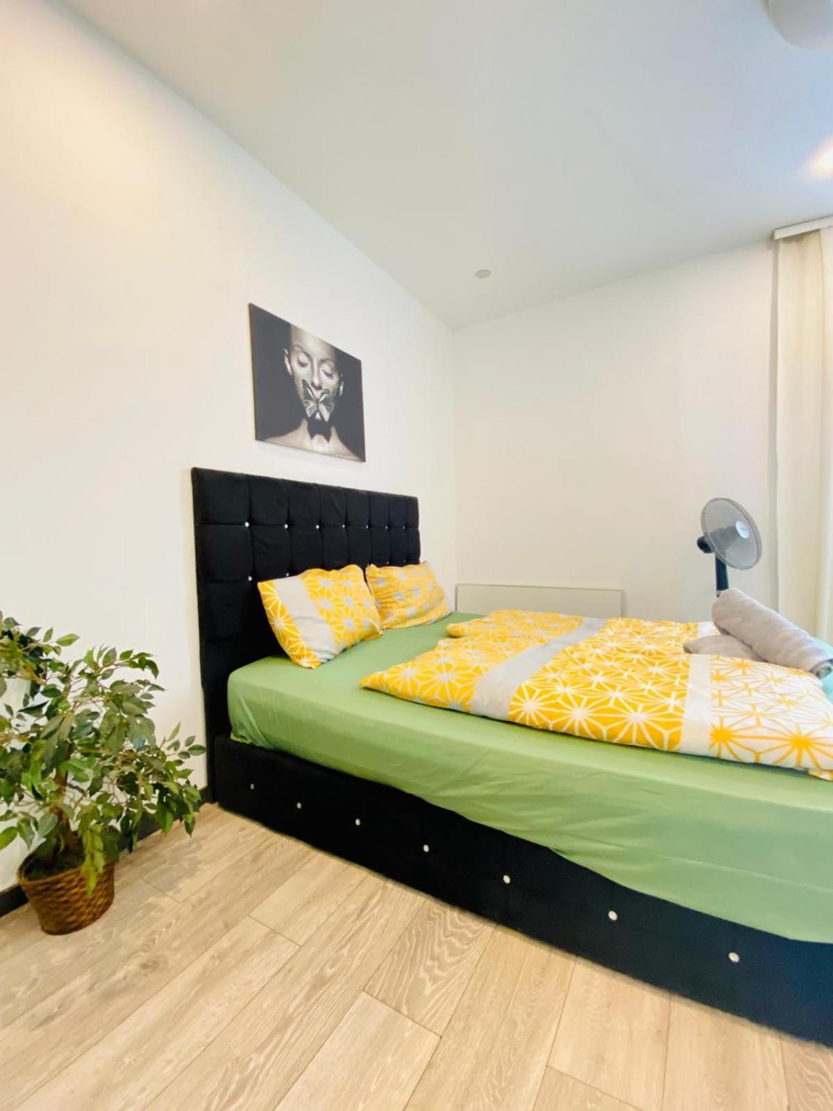 Cute 1Br Apt - 10 Mins Walk From Downtown Вена Экстерьер фото